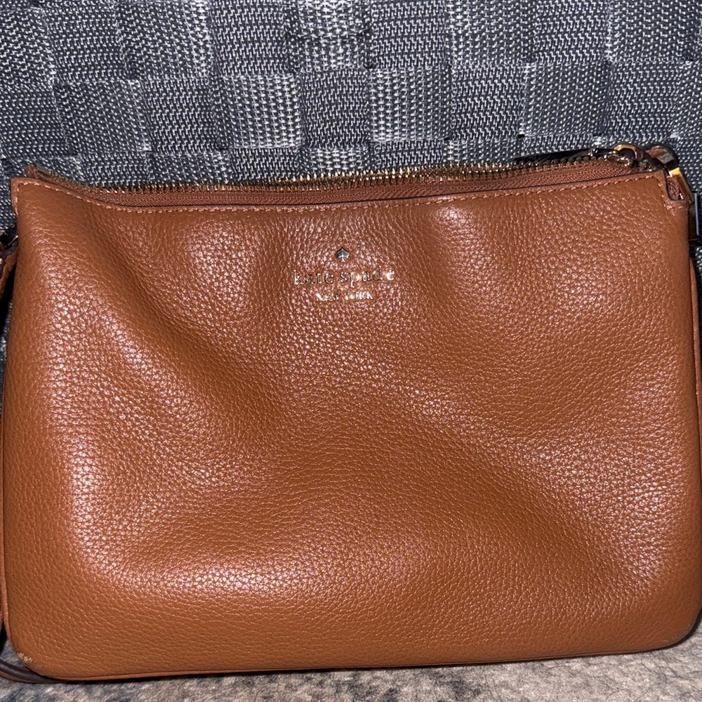 Kate Spade Tan Leather crossbody Bag